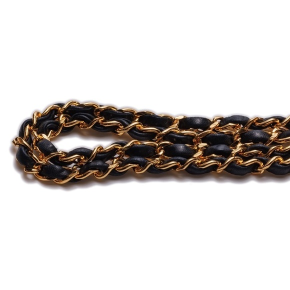 Chanel Mini Matelasse Circle Coco Turnlock Chain Lambskin Black - Picture 5 of 7